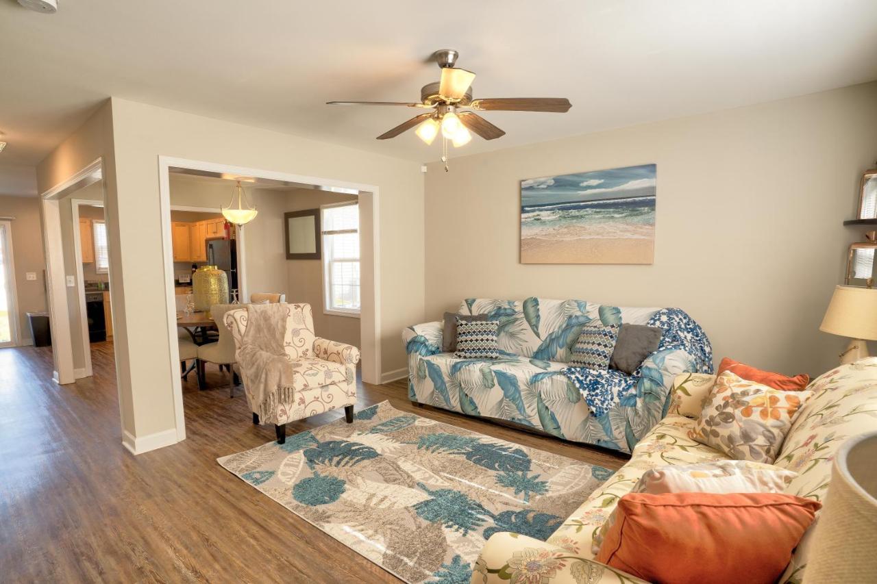 Kannapolis Elegant Townhouse - Pet Friendly Bagian luar foto