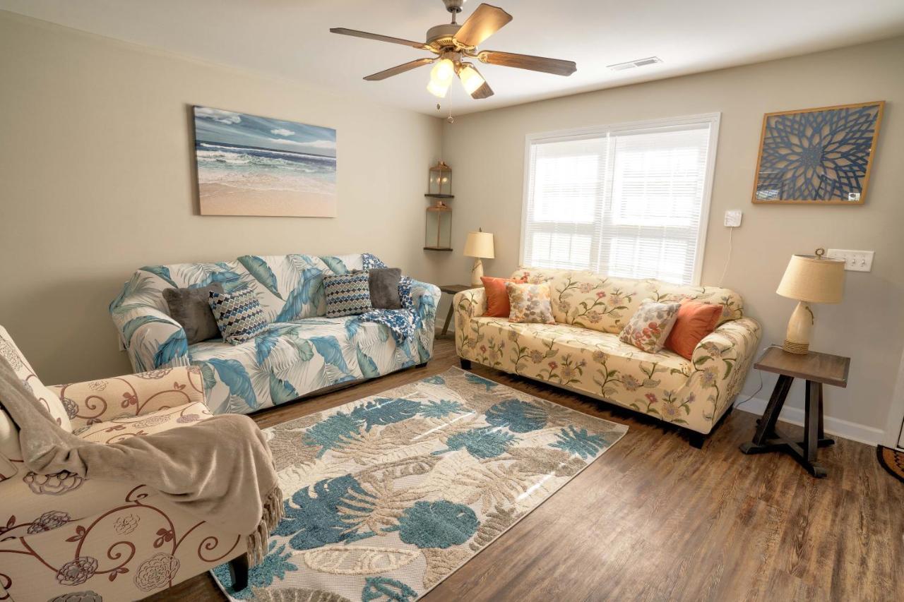 Kannapolis Elegant Townhouse - Pet Friendly Bagian luar foto