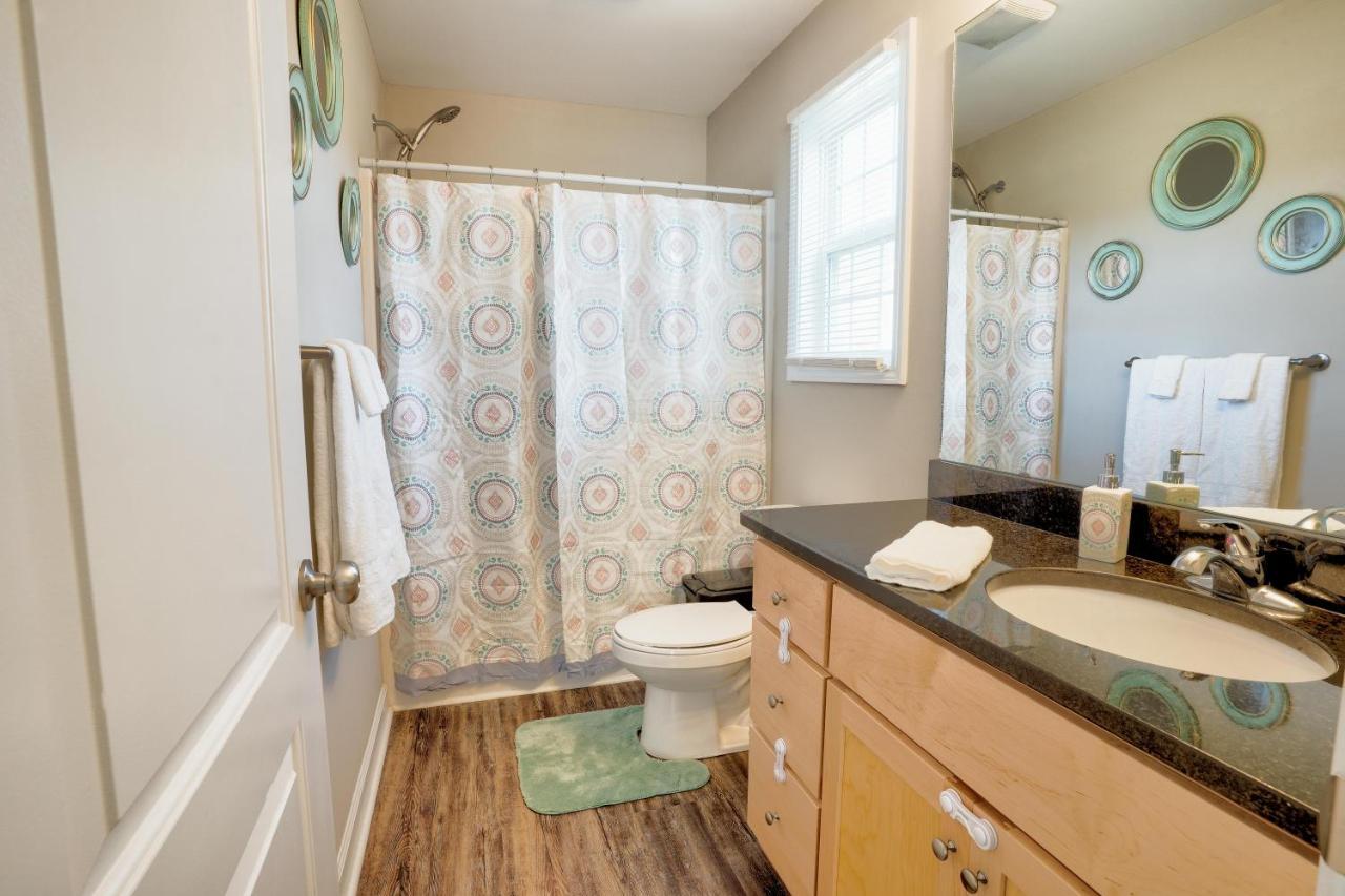 Kannapolis Elegant Townhouse - Pet Friendly Bagian luar foto