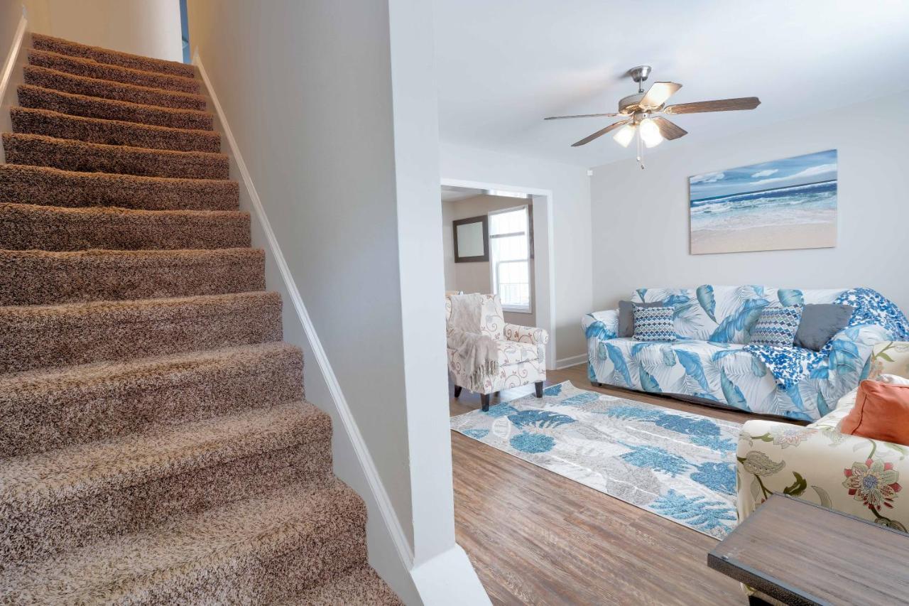 Kannapolis Elegant Townhouse - Pet Friendly Bagian luar foto