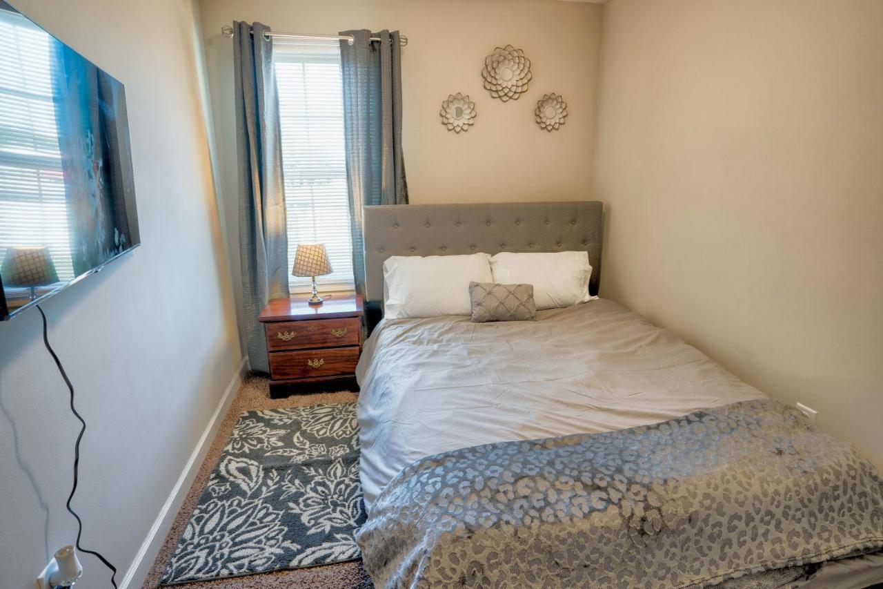 Kannapolis Elegant Townhouse - Pet Friendly Bagian luar foto