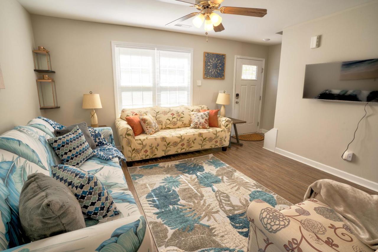 Kannapolis Elegant Townhouse - Pet Friendly Bagian luar foto